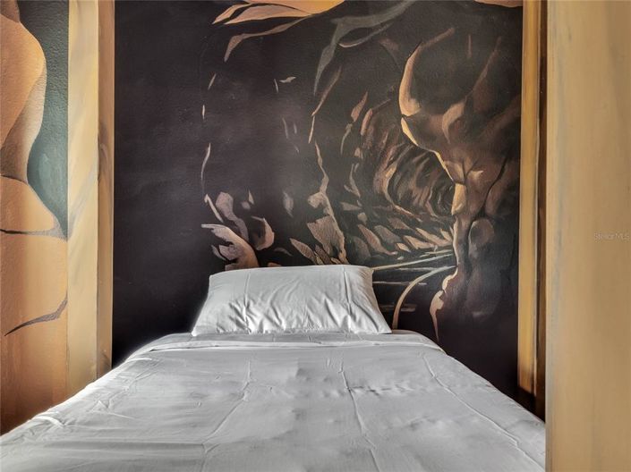 Image No.69-11 Bed Property for sale