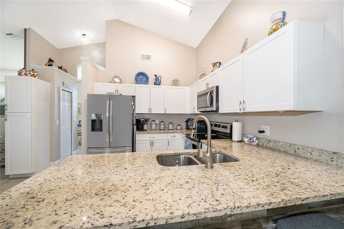 Image No.15-3 Bed Property for sale