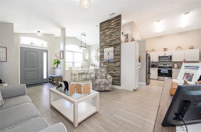 Image No.9-3 Bed Property for sale