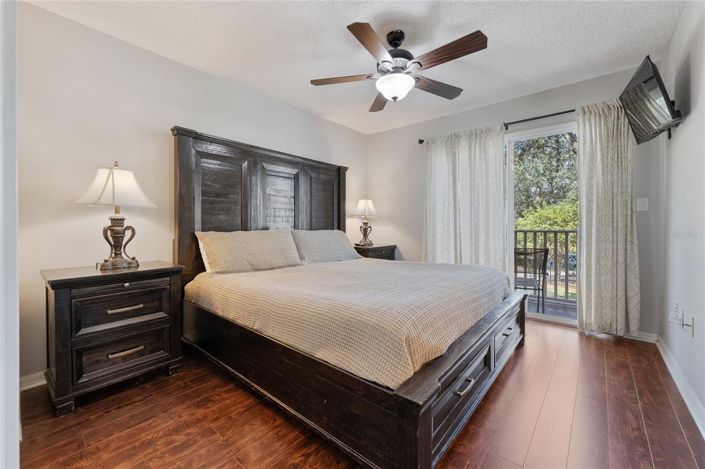 Image No.15-3 Bed Townhouse for sale