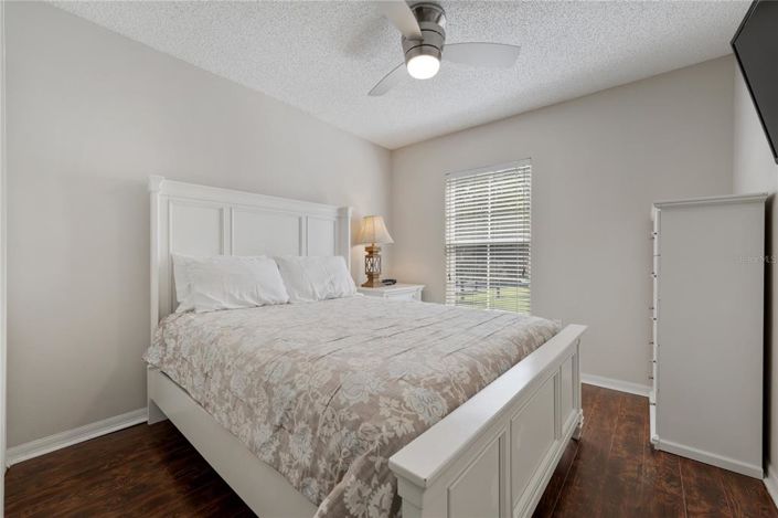 Image No.21-3 Bed Townhouse for sale