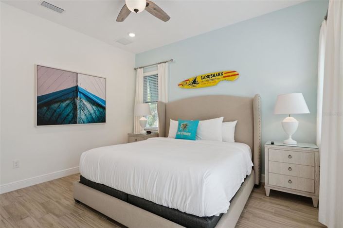 Image No.25-3 Bed Property for sale