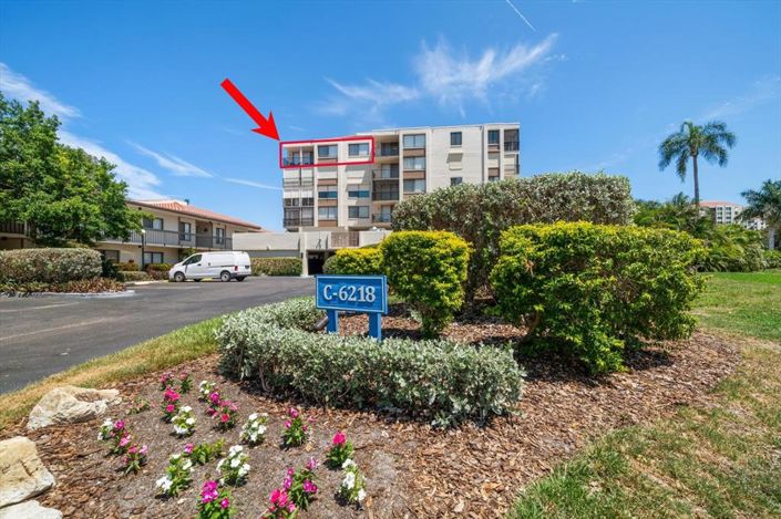 Image No.2-2 Bed Property for sale