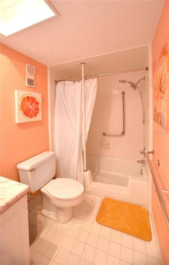 Image No.31-2 Bed Property for sale