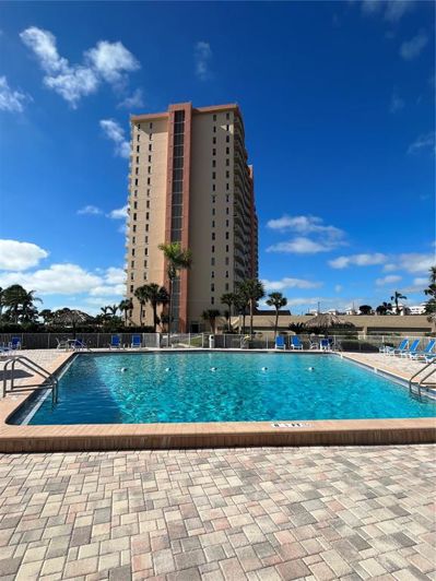 Image No.4-2 Bed Property for sale