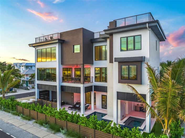 Image No.2-Propriété de 6 chambres à vendre à Bradenton Beach