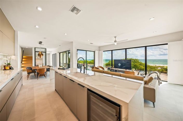 Image No.5-Propriété de 6 chambres à vendre à Bradenton Beach