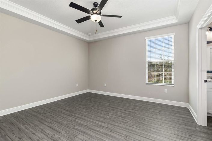 Image No.4-6 Bed Property for sale