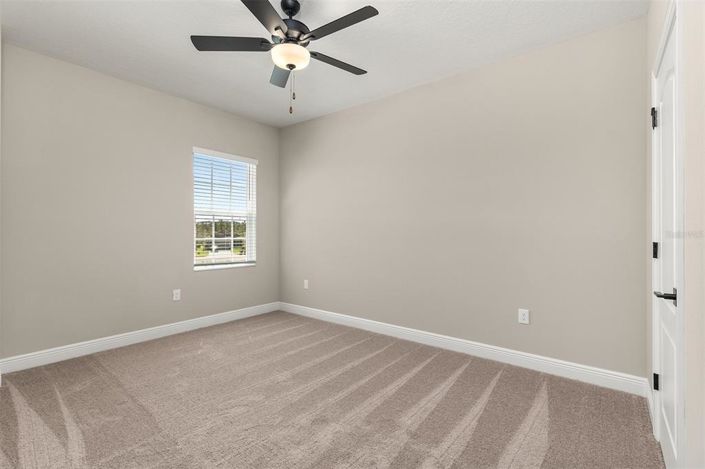 Image No.6-6 Bed Property for sale