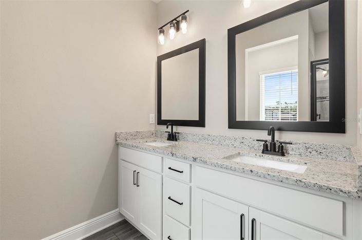 Image No.5-Propriété de 4 chambres à vendre à Kissimmee