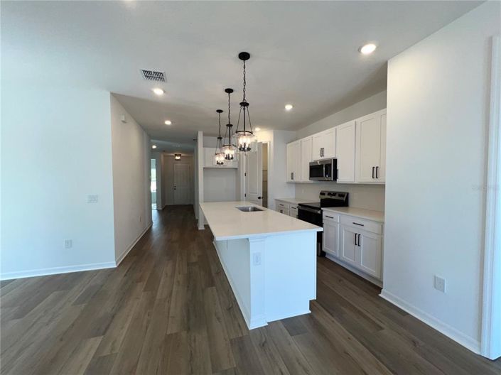 Image No.13-4 Bed Property for sale