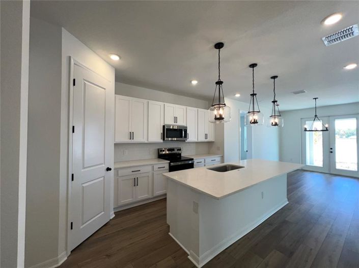 Image No.16-4 Bed Property for sale