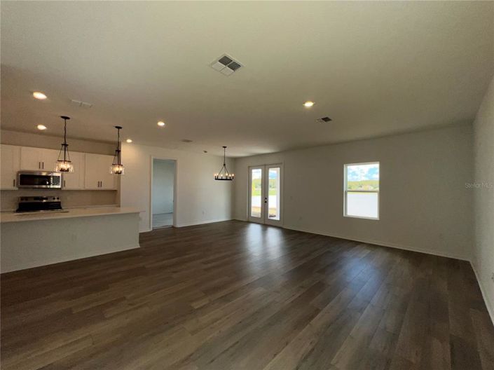 Image No.8-4 Bed Property for sale