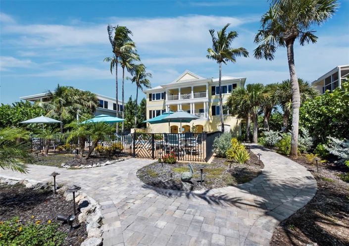 Image No.66-4 Bed Property for sale