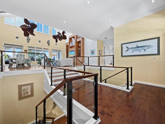 Image No.12-5 Bed Property for sale