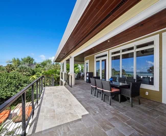 Image No.23-5 Bed Property for sale