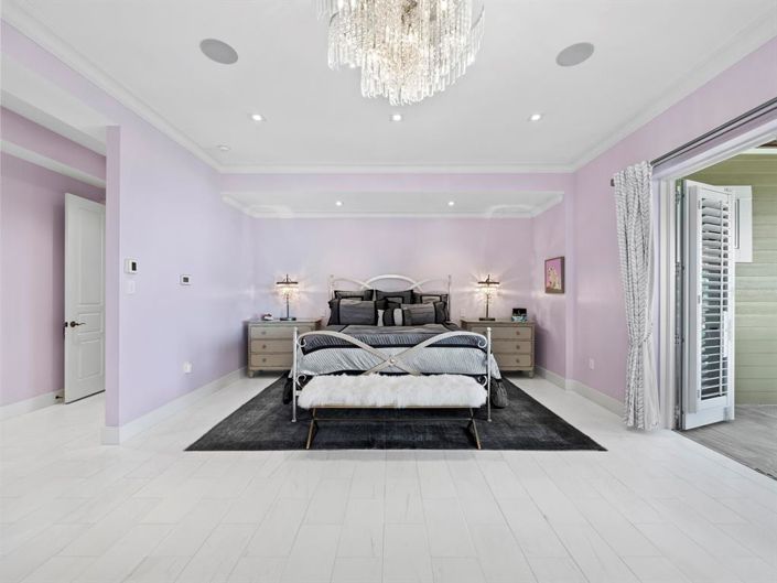 Image No.54-5 Bed Property for sale