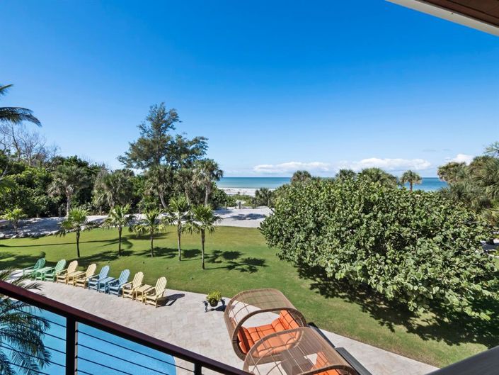 Image No.60-5 Bed Property for sale