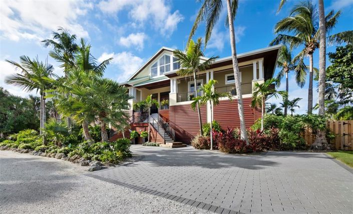 Image No.8-5 Bed Property for sale