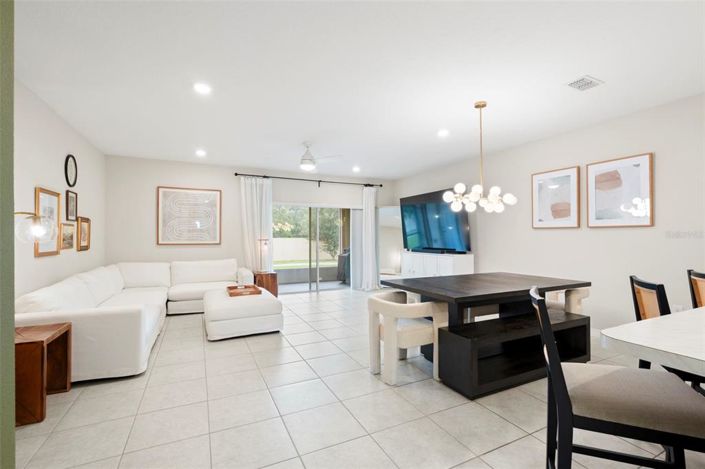 Image No.10-3 Bed Townhouse for sale