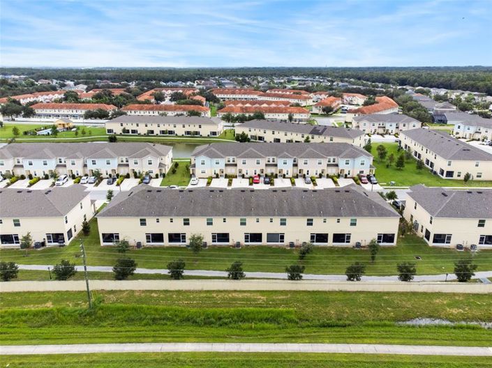 Image No.28-3 Bed Townhouse for sale