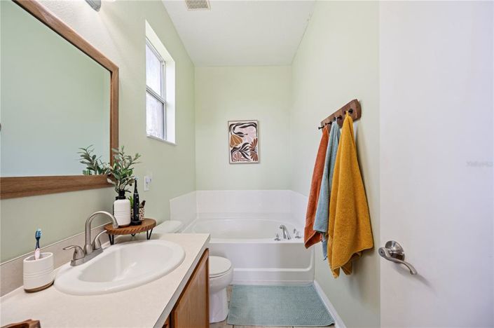 Image No.16-3 Bed Property for sale