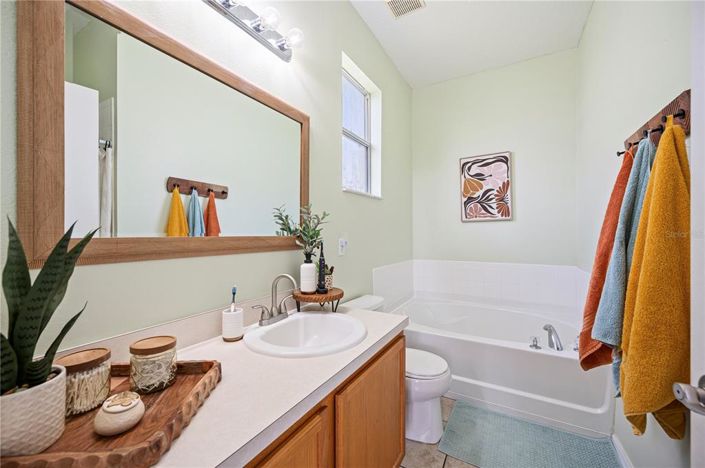 Image No.17-3 Bed Property for sale