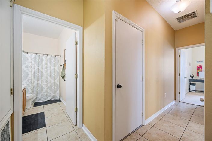 Image No.19-3 Bed Property for sale