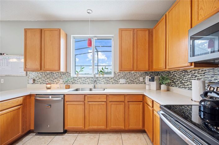 Image No.2-3 Bed Property for sale