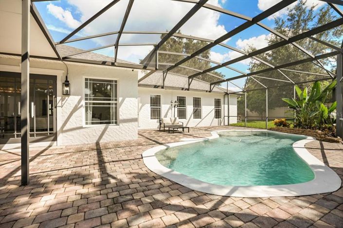 Image No.45-5 Bed Property for sale