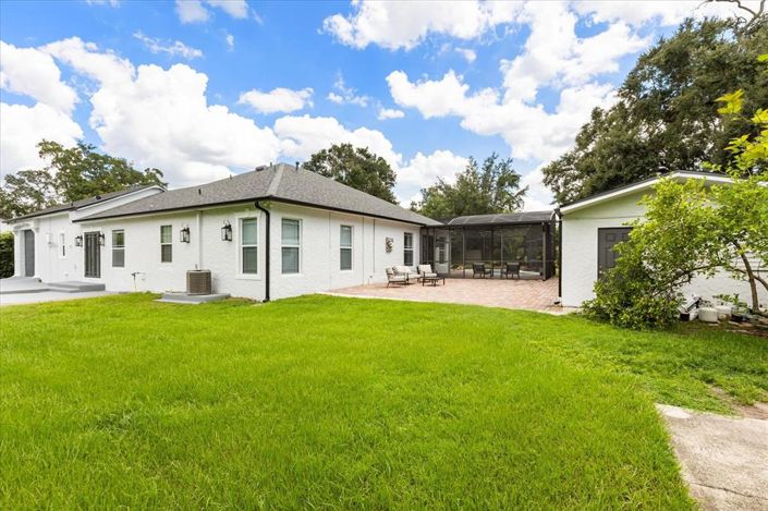 Image No.48-5 Bed Property for sale