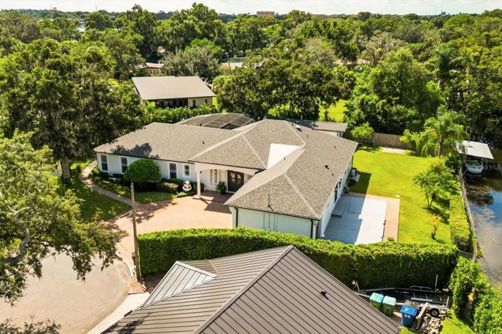 Image No.60-5 Bed Property for sale