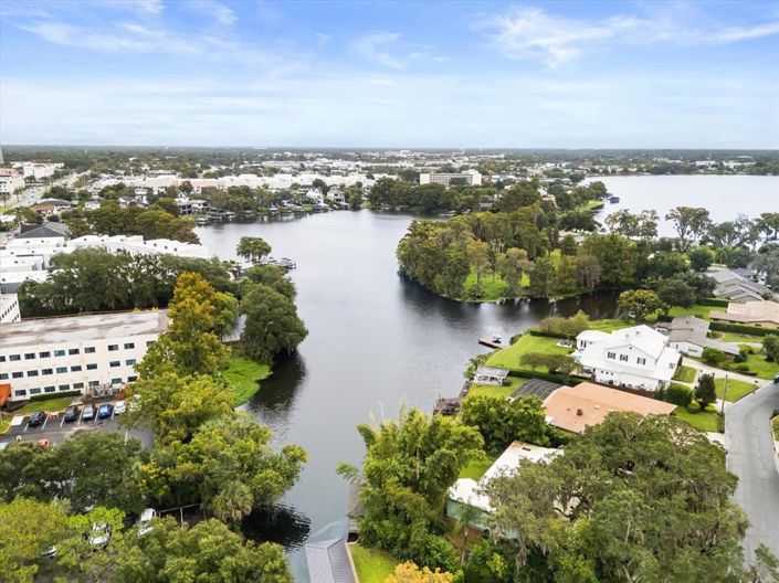 Image No.65-5 Bed Property for sale