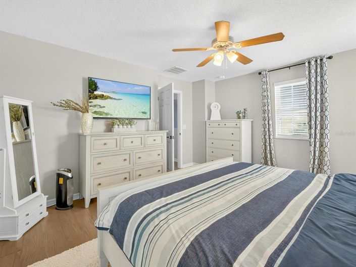 Image No.13-5 Bed Property for sale