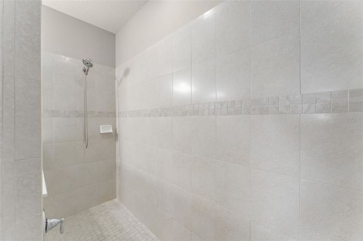 Image No.27-4 Bed Property for sale