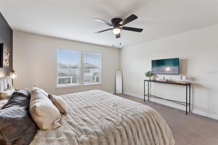 Image No.12-5 Bed Property for sale