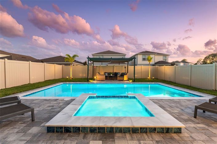 Image No.5-5 Bed Property for sale