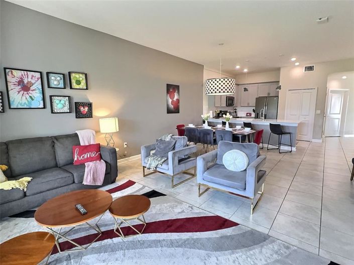 Image No.7-2 Bed Property for sale