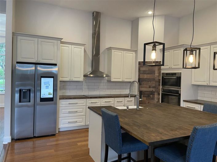 Image No.22-4 Bed Property for sale