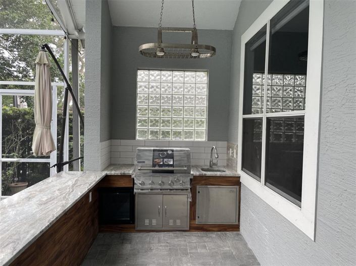 Image No.6-4 Bed Property for sale