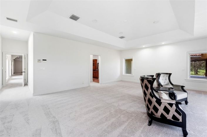 Image No.40-3 Bed Property for sale