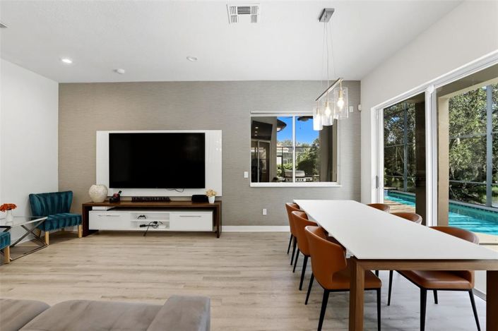 Image No.16-5 Bed Property for sale