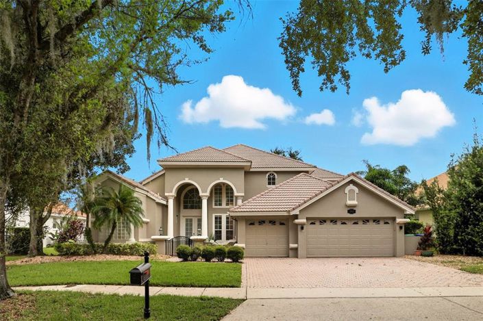 Image No.2-5 Bed Property for sale