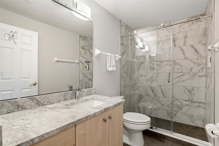 Image No.35-5 Bed Property for sale