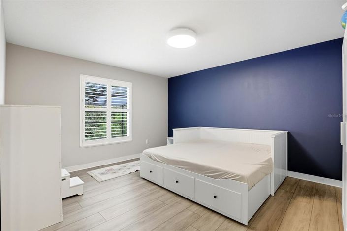 Image No.37-5 Bed Property for sale