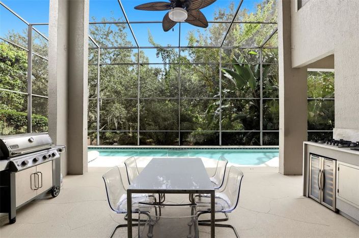 Image No.40-5 Bed Property for sale