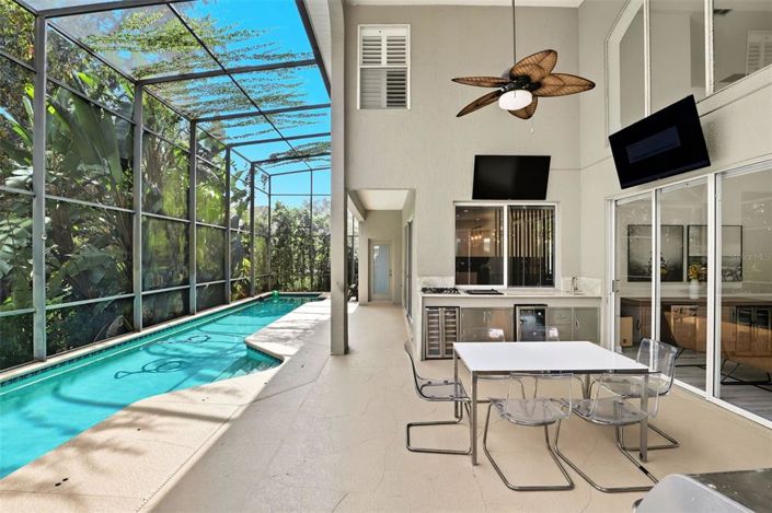 Image No.42-5 Bed Property for sale