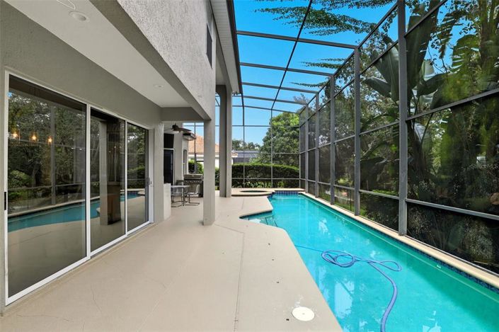 Image No.46-5 Bed Property for sale