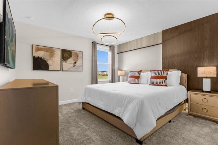 Image No.18-9 Bed Property for sale