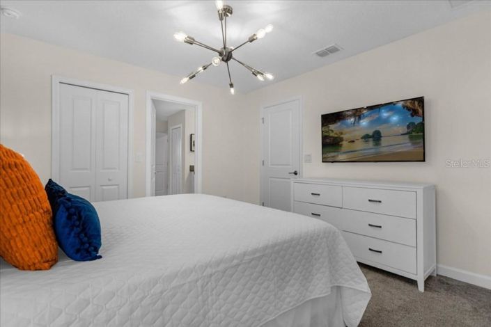 Image No.26-9 Bed Property for sale